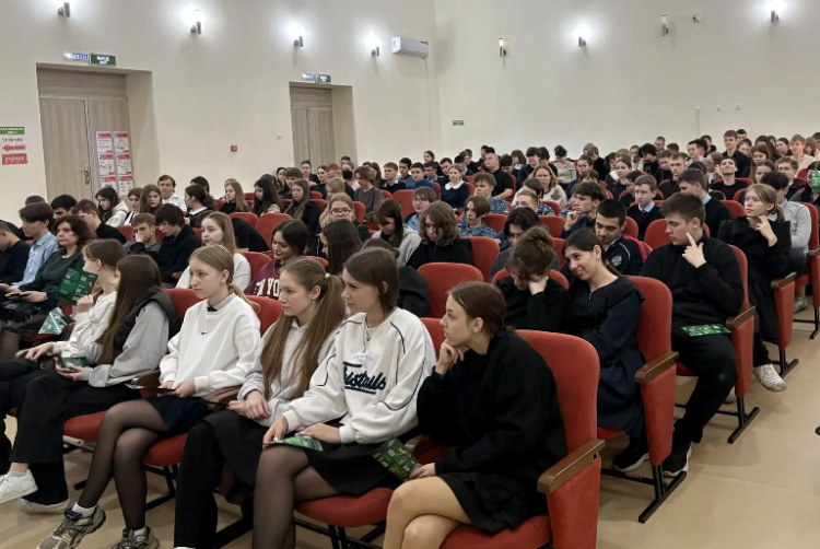 Знакомство с будущим: факультет СПО СОФ НИУ «БелГУ» в школах Чернянского района