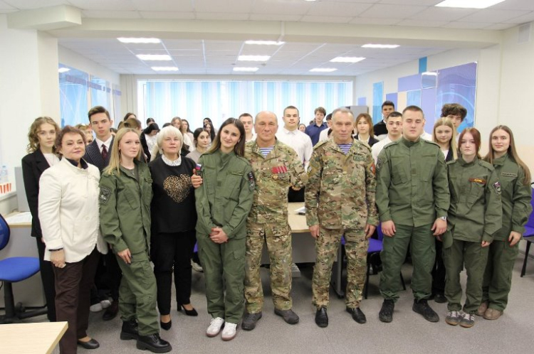 Встреча с Героем России